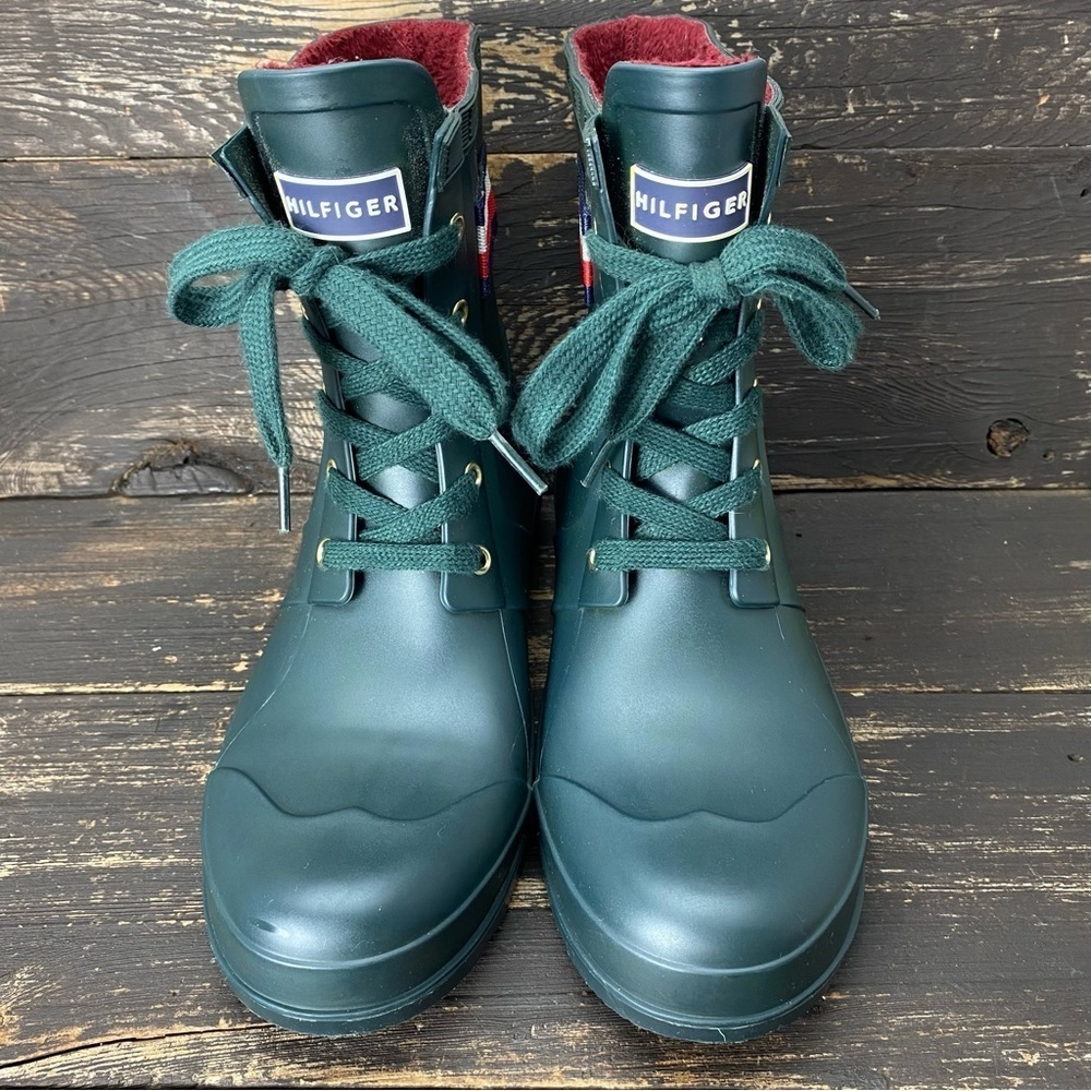 Tommy Hilfiger Trineti Green Rainbow Women's Size 11 - Picture 2 of 12